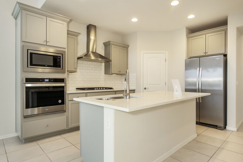 2,655/Mo, 19818 W Palo Verde Dr Litchfield Park, AZ 85340 Kitchen View