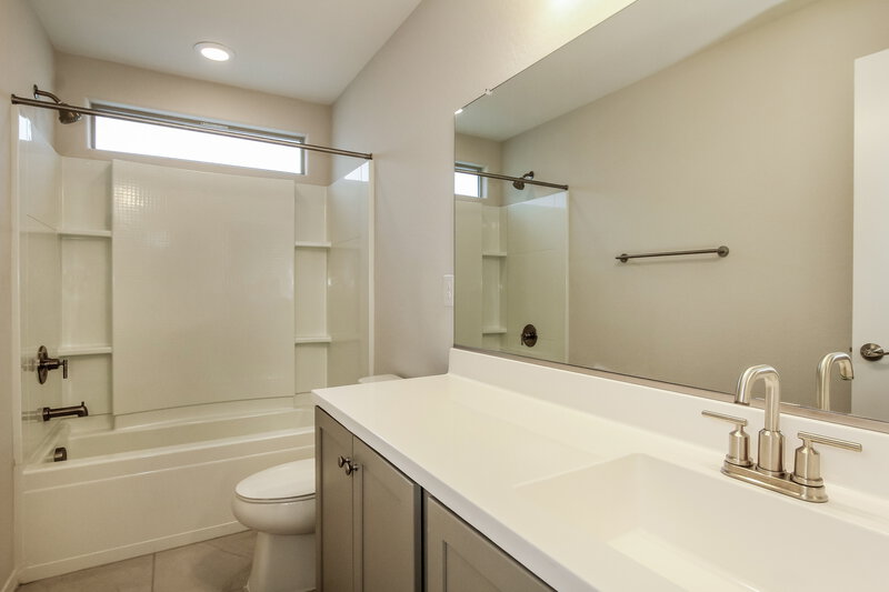 2,655/Mo, 19818 W Palo Verde Dr Litchfield Park, AZ 85340 Bathroom View
