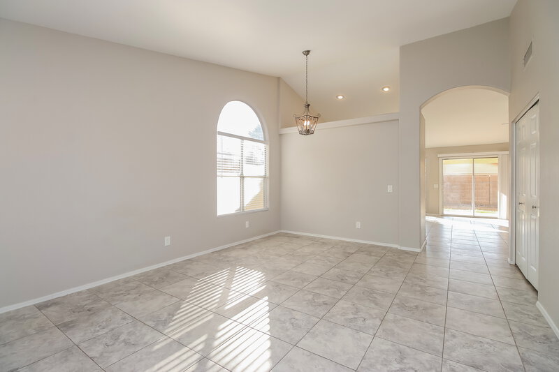 2,370/Mo, 1469 E Tremaine Ave Gilbert, AZ 85234 Family Room View