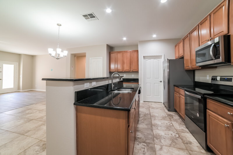 2,600/Mo, 16015 W Christy Dr Surprise, AZ 85379 Kitchen View