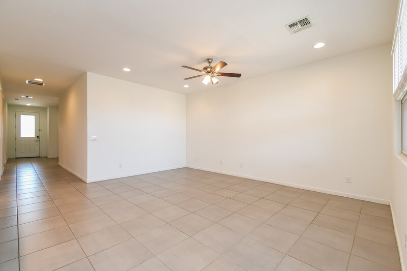 2,295/Mo, 5630 W Notch Hill Rd Laveen, AZ 85339 Living Room View