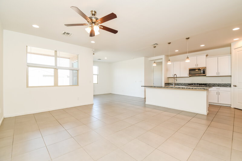 2,295/Mo, 5630 W Notch Hill Rd Laveen, AZ 85339 Living Room View 3