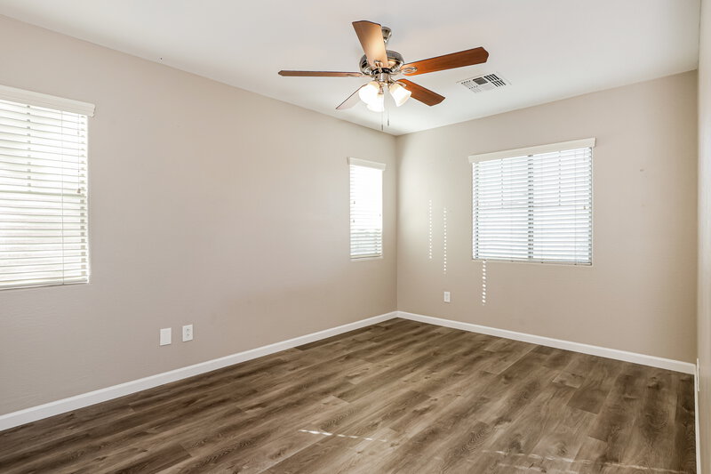 1,800/Mo, 10239 W Via del Sol Peoria, AZ 85383 Main Bedroom View
