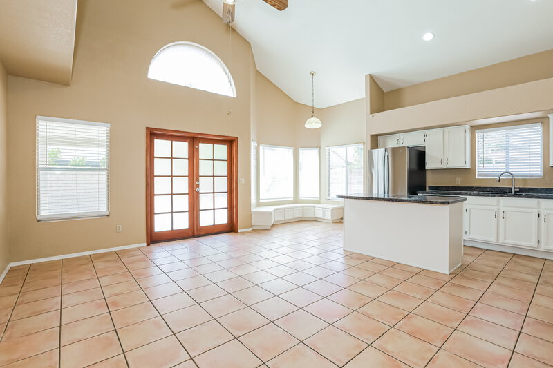 3,005/Mo, 2560 N Lindsay Rd Unit 67 Mesa, AZ 85213 Family Room View