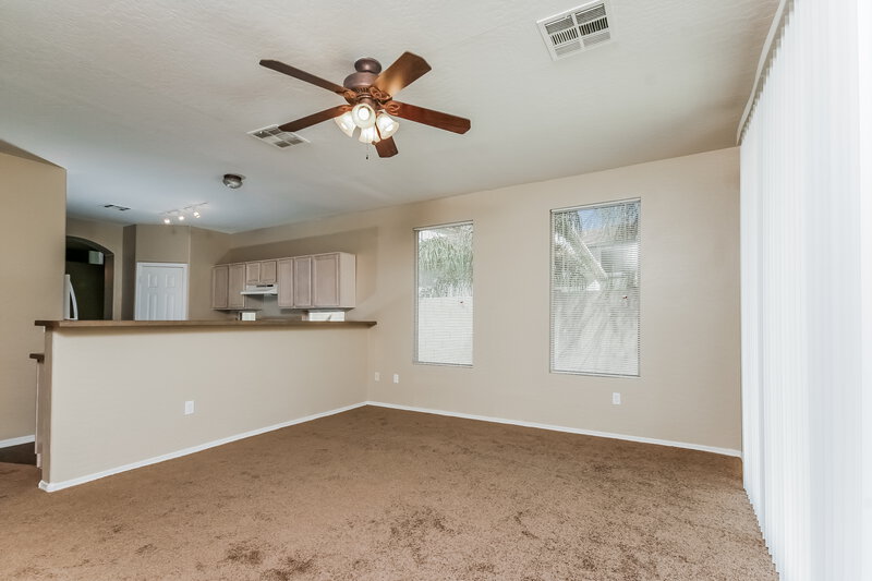 2,625/Mo, 13415 W Rose Ln Litchfield Park, AZ 85340 photo View 4