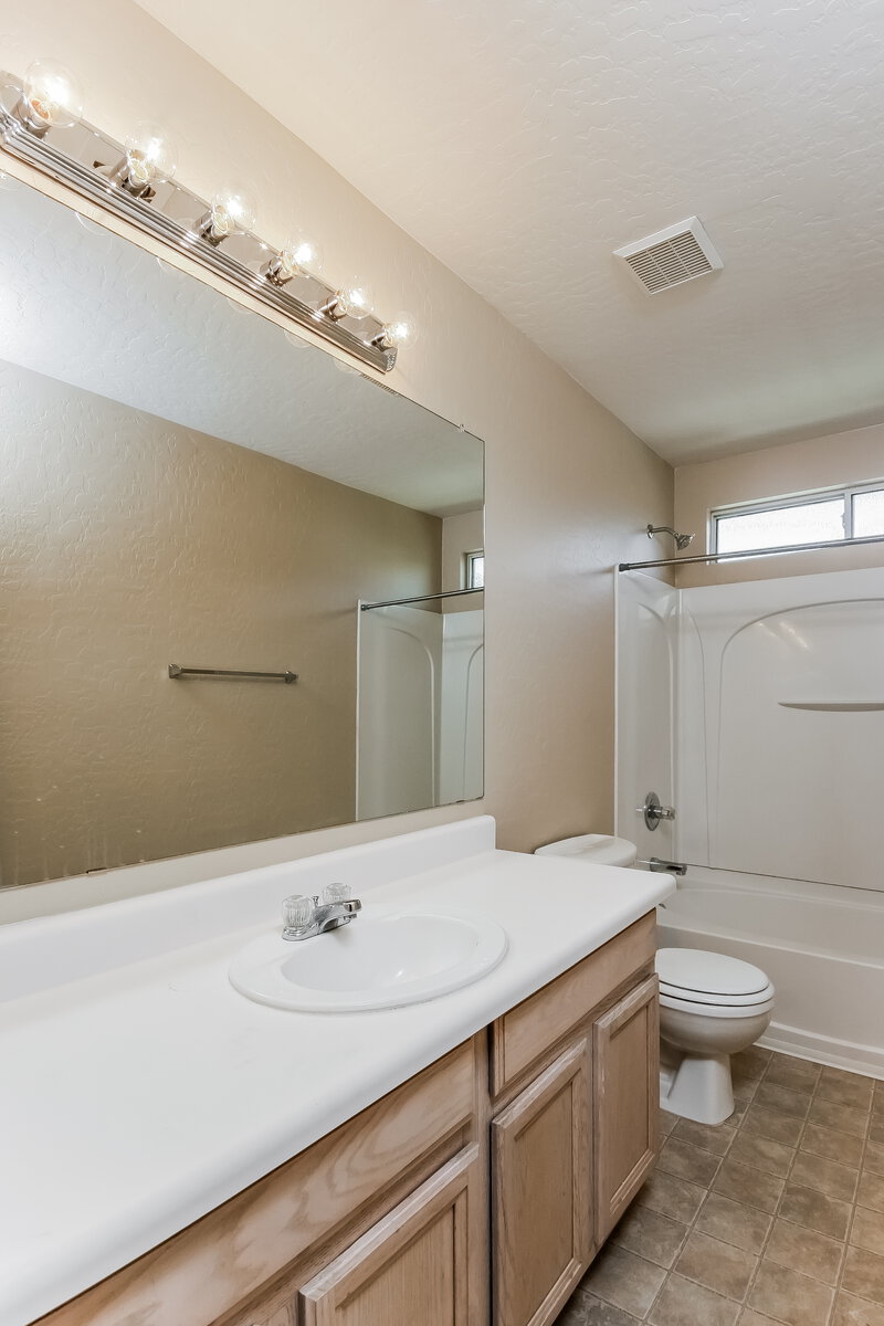 2,625/Mo, 13415 W Rose Ln Litchfield Park, AZ 85340 photo View 14