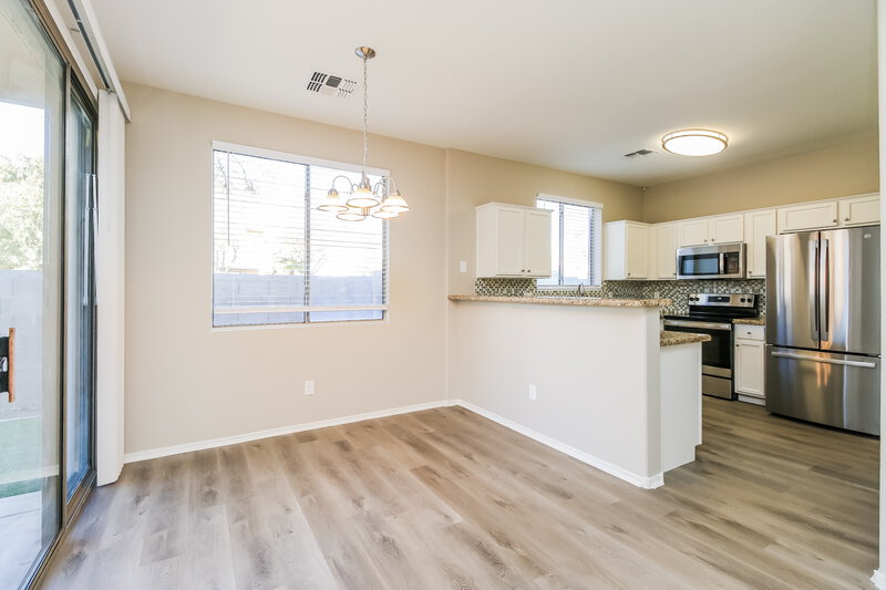 2,015/Mo, 9018 E Glade Ave Mesa, AZ 85209 Dining Room View