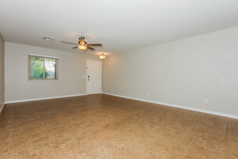 2,290/Mo, 5336 E Flower Ave Mesa, AZ 85206 Living Room View