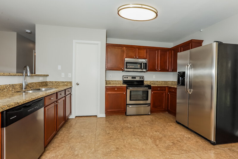 2,290/Mo, 5336 E Flower Ave Mesa, AZ 85206 Kitchen View 3