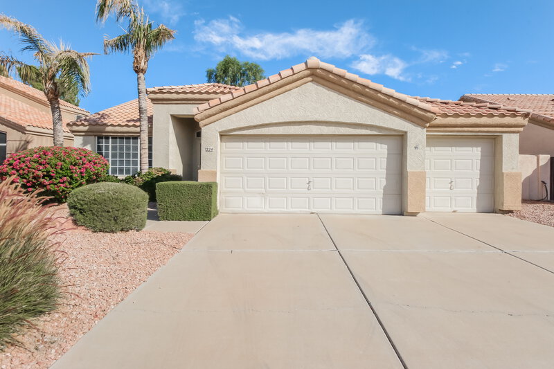 2,615/Mo, 224 W Smoke Tree Rd Gilbert, AZ 85233 External View