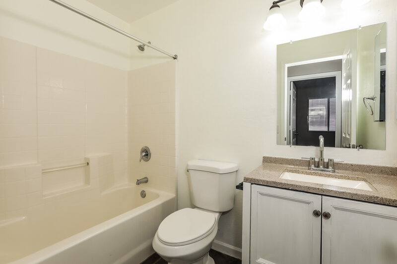 1,940/Mo, 33053 N North Butte Dr Queen Creek, AZ 85142 Bathroom View 2