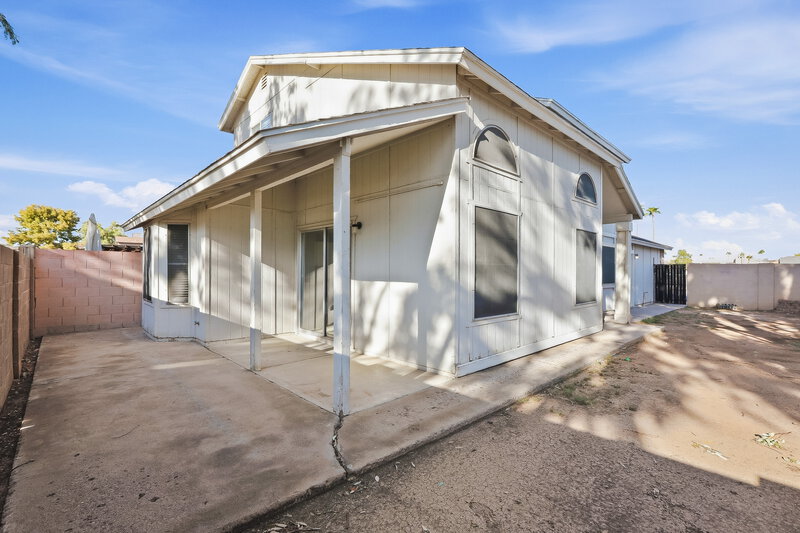 2,165/Mo, 1915 S 39th St Unit 7 Mesa, AZ 85206 Rear View
