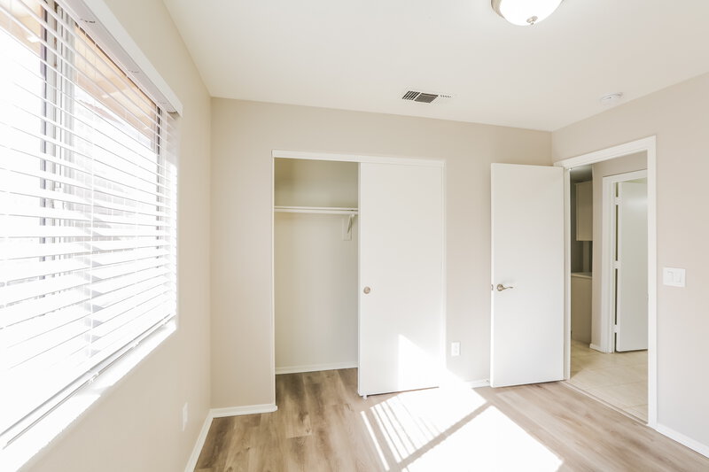 2,560/Mo, 841 S Twelve Oaks Blvd Chandler, AZ 85226 Bedroom View 2