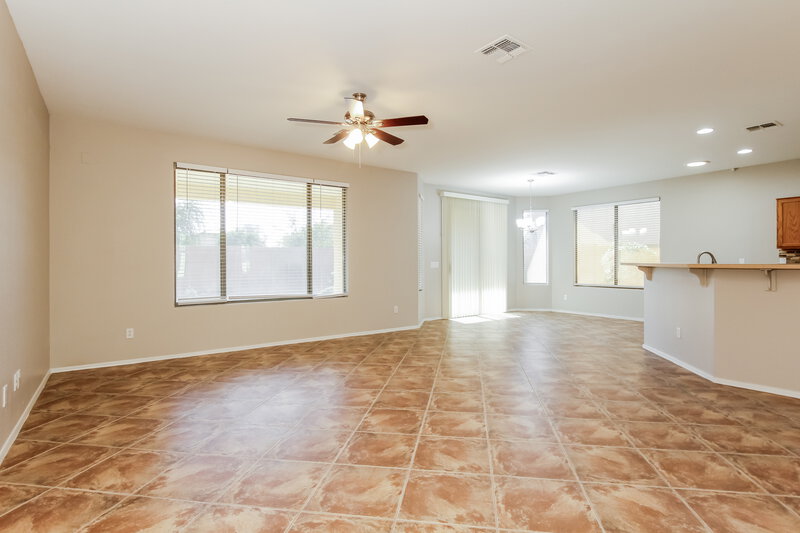 1,965/Mo, 4421 W St Kateri Dr Laveen, AZ 85339 Living Room View