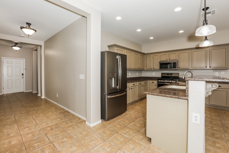 2,485/Mo, 3715 E Vallejo Dr Gilbert, AZ 85298 Kitchen View 2