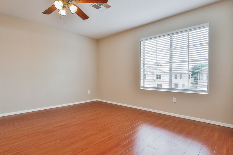 2,770/Mo, 942 E Whitten St Chandler, AZ 85225 Main Bedroom View