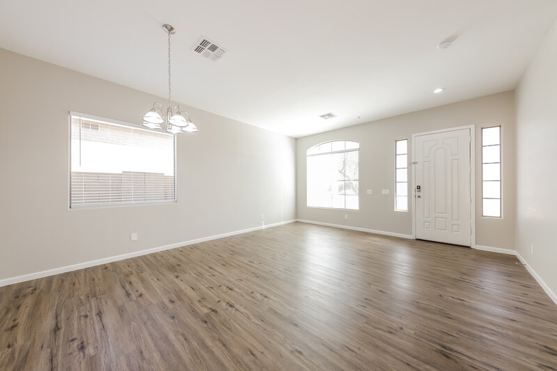 2,205/Mo, 10416 W Carlota Ln Peoria, AZ 85383 Dining Room View