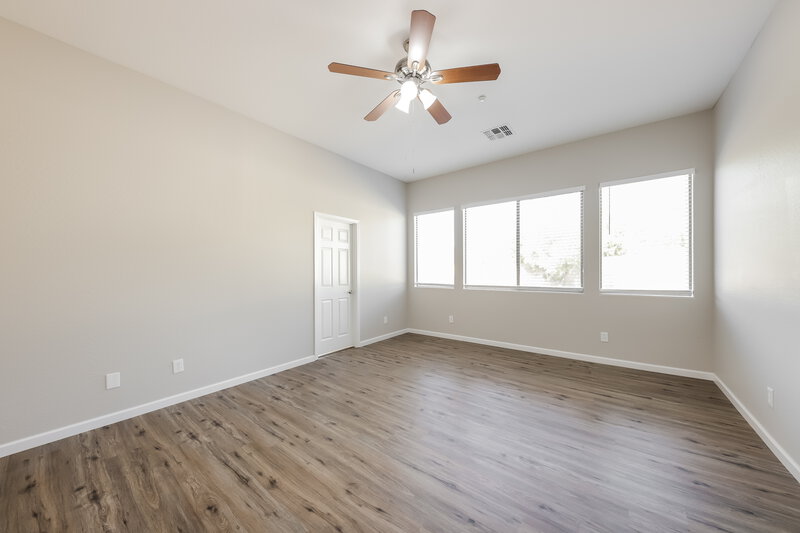 2,205/Mo, 10416 W Carlota Ln Peoria, AZ 85383 Main Bedroom View