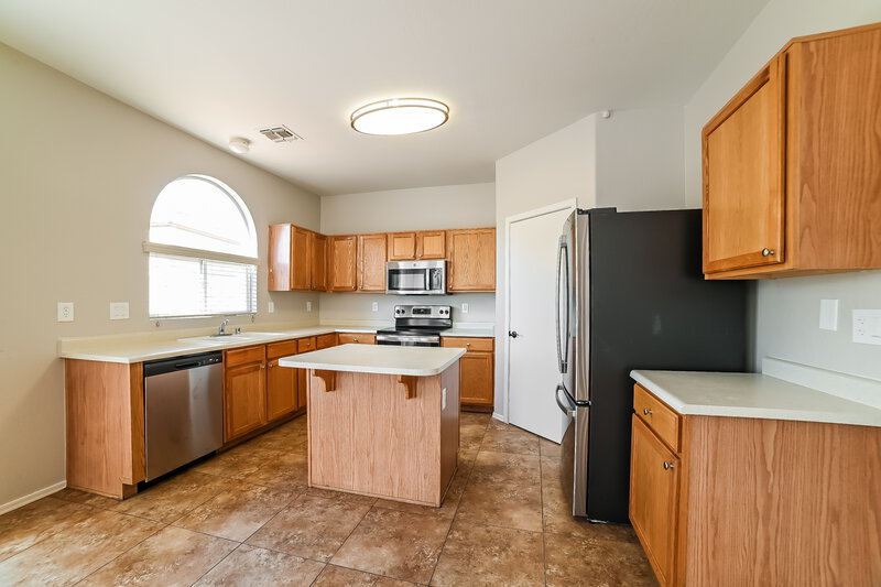 2,730/Mo, 2536 S 89th Ln Tolleson, AZ 85353 Kitchen View