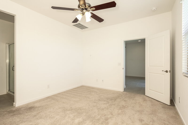 2,235/Mo, 4810 S 107th Ln Tolleson, AZ 85353 Living Room View 3