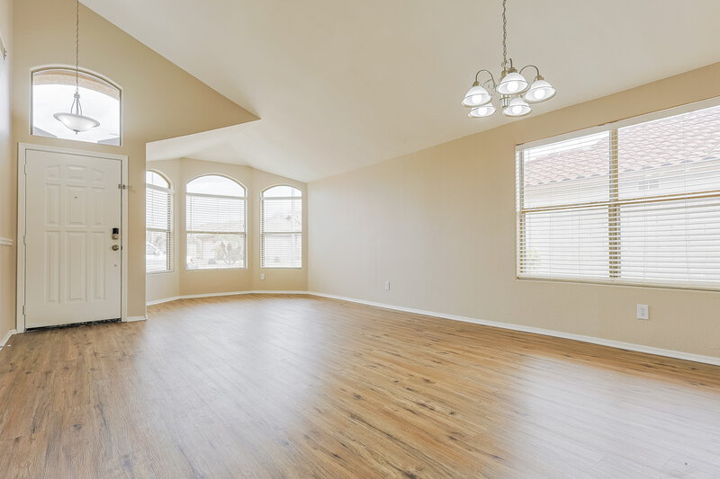 2,080/Mo, 9339 E Posada Ave Mesa, AZ 85212 Living Room View