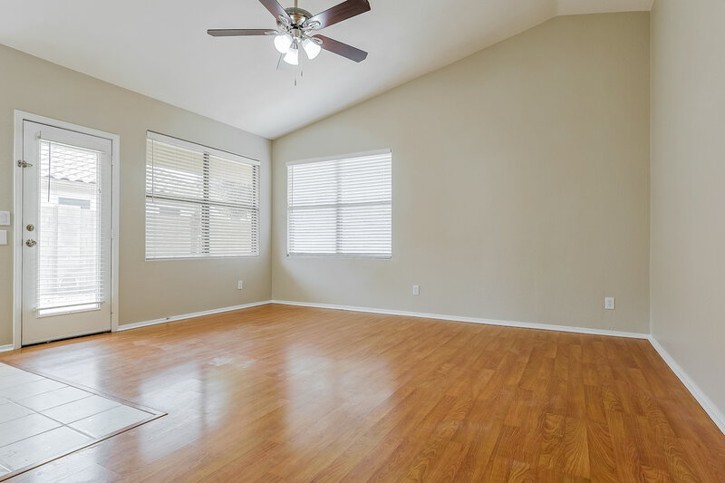 2,080/Mo, 9339 E Posada Ave Mesa, AZ 85212 Dining Room View