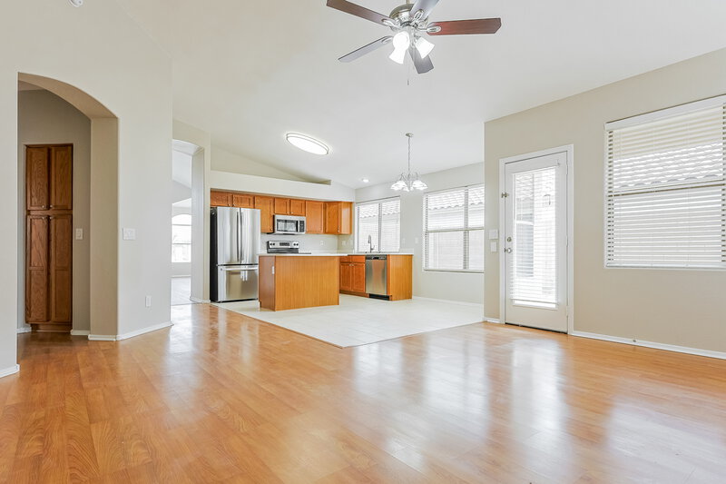 2,080/Mo, 9339 E Posada Ave Mesa, AZ 85212 Dining Room View 2