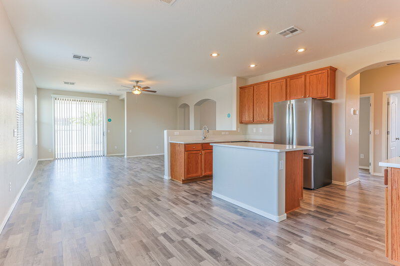 2,030/Mo, 46186 W Holly Dr Maricopa, AZ 85139 Dining Room View