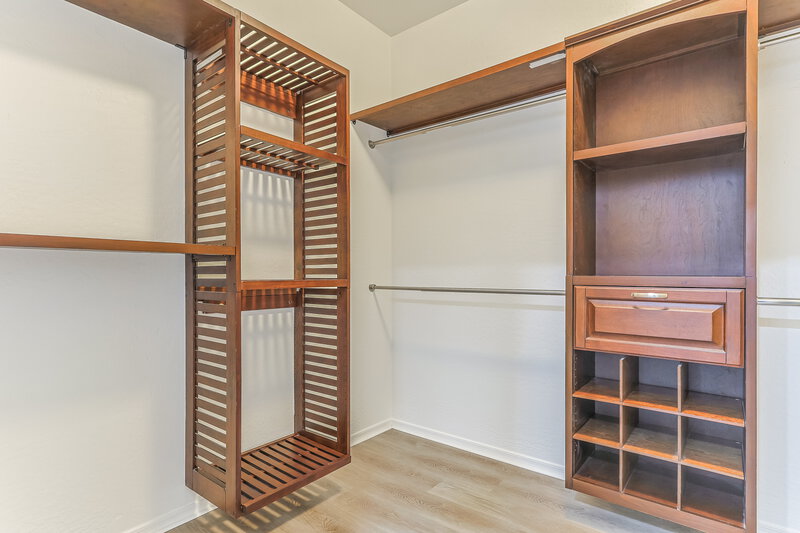 2,030/Mo, 46186 W Holly Dr Maricopa, AZ 85139 Walk In Closet View