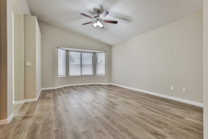 2,750/Mo, 4304 E Rowel Rd Phoenix, AZ 85050 Main Bedroom View