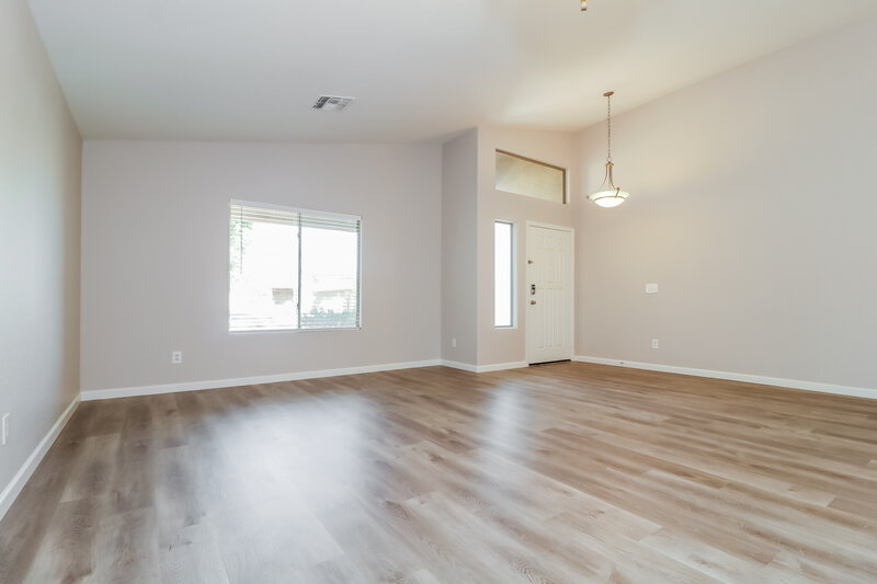 2,010/Mo, 13625 W Lisbon Ln Surprise, AZ 85379 Living Room View