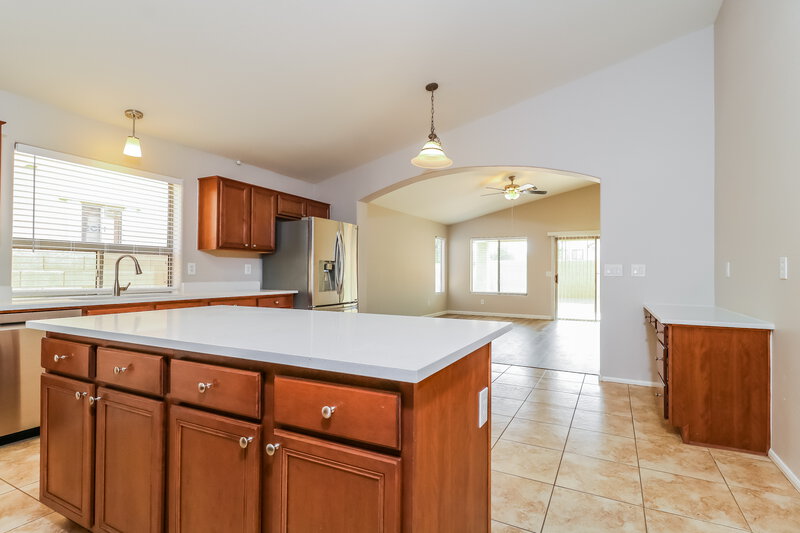 2,010/Mo, 13625 W Lisbon Ln Surprise, AZ 85379 Kitchen View 2