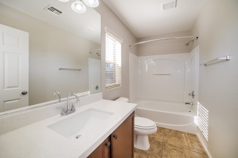 2,080/Mo, 477 N Citrus Ln Gilbert, AZ 85234 Bathroom View