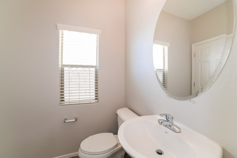 2,080/Mo, 477 N Citrus Ln Gilbert, AZ 85234 Powder Room View