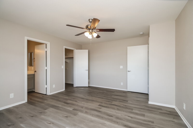 2,315/Mo, 8125 E Ellis St Mesa, AZ 85207 Main Bedroom View 2