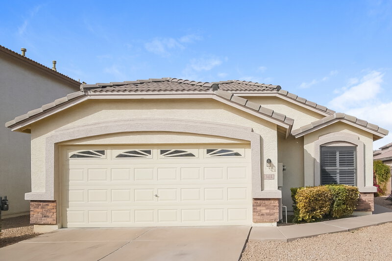 2,375/Mo, 3424 E Wahalla Ln Phoenix, AZ 85050 External View