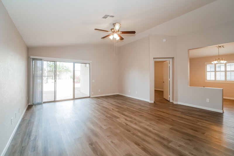 2,375/Mo, 3424 E Wahalla Ln Phoenix, AZ 85050 Living Room View 3