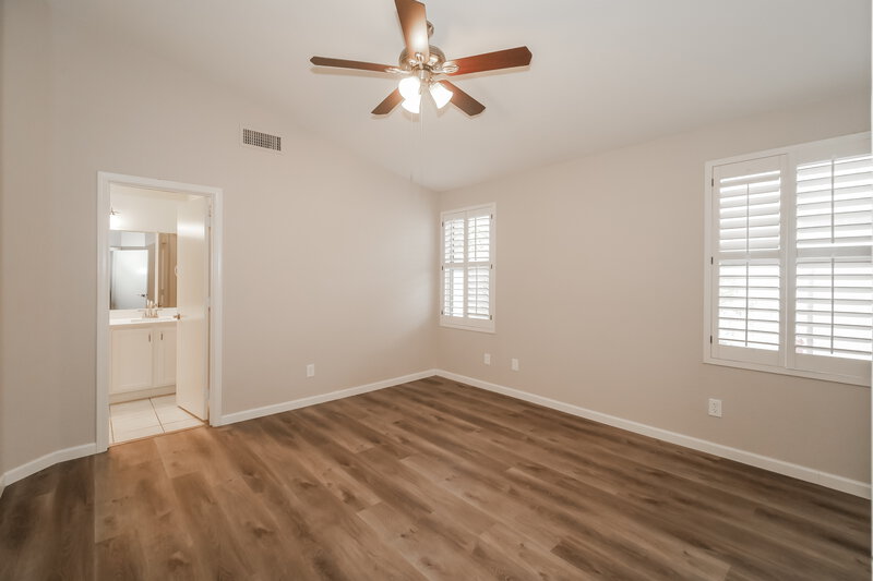 2,375/Mo, 3424 E Wahalla Ln Phoenix, AZ 85050 Main Bedroom View