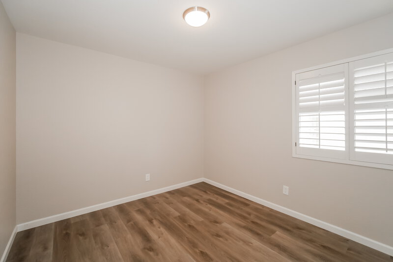 2,375/Mo, 3424 E Wahalla Ln Phoenix, AZ 85050 Bedroom View 2