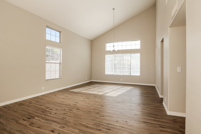 2,280/Mo, 9243 W Saint John Rd Peoria, AZ 85382 Dining Room View