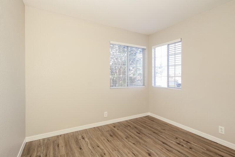 2,280/Mo, 9243 W Saint John Rd Peoria, AZ 85382 Bedroom View