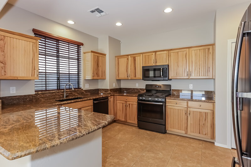 2,555/Mo, 2327 W Jake Hvn Phoenix, AZ 85085 Kitchen View