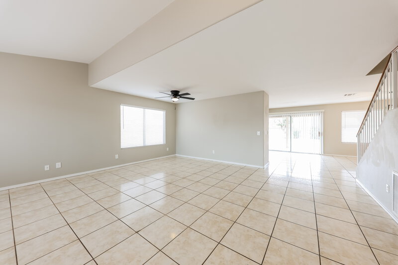 2,650/Mo, 1102 W Behrend Dr Phoenix, AZ 85027 Living Room View