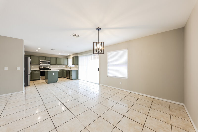 2,650/Mo, 1102 W Behrend Dr Phoenix, AZ 85027 Dining Room View 2