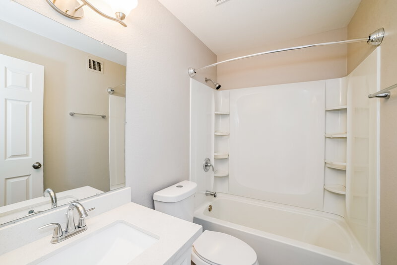 2,315/Mo, 1337 N Jamaica Way Gilbert, AZ 85234 Bathroom View