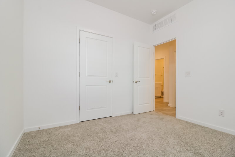 2,215/Mo, 4904 S 107th Ln Tolleson, AZ 85353 Main Bedroom View
