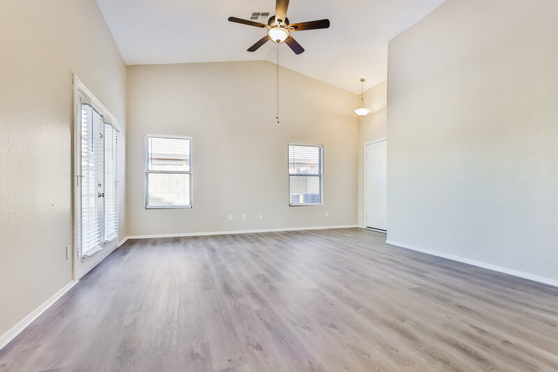 3,150/Mo, 3792 S Joshua Tree Ln Gilbert, AZ 85297 Living Room View 2