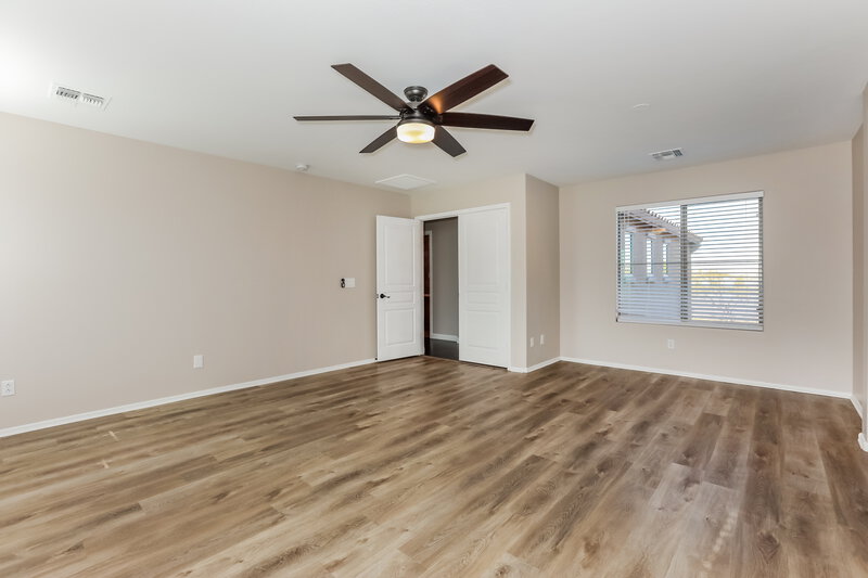 2,415/Mo, 3729 E Flamingo Way Gilbert, AZ 85297 Main Bedroom View 2