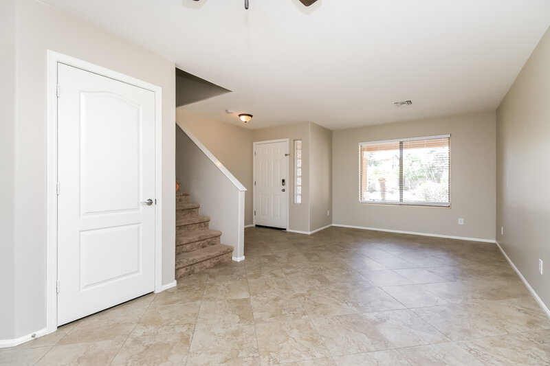 2,395/Mo, 8617 S 49th Dr Laveen, AZ 85339 Living Room View