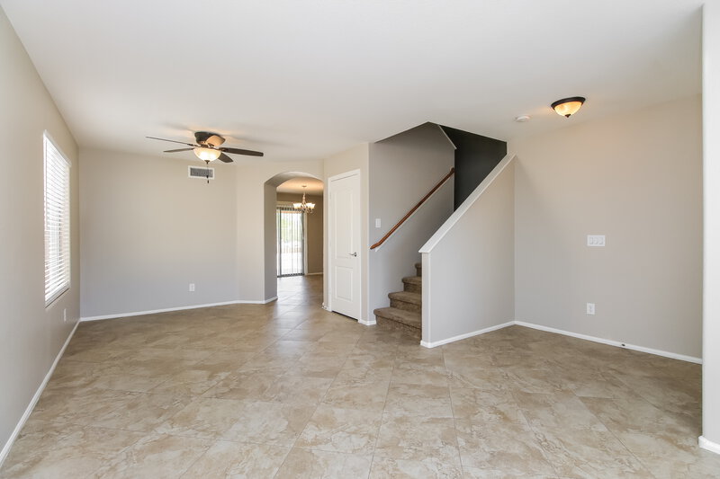 2,395/Mo, 8617 S 49th Dr Laveen, AZ 85339 Living Room View 2